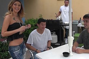 操老逼看看